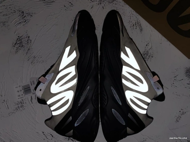 Boost FY3729 MNVN Yeezy Bone 700 Adidas 0801